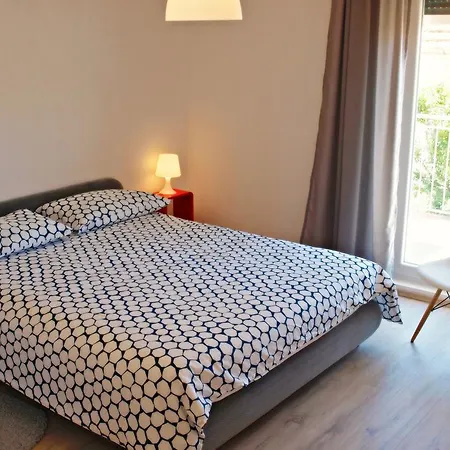 Interno 34 דירה *