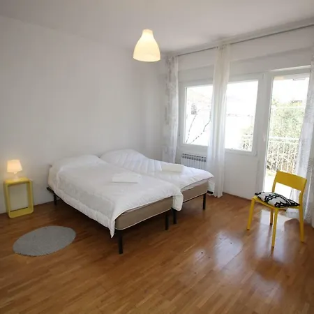 Interno 34 * זאדאר