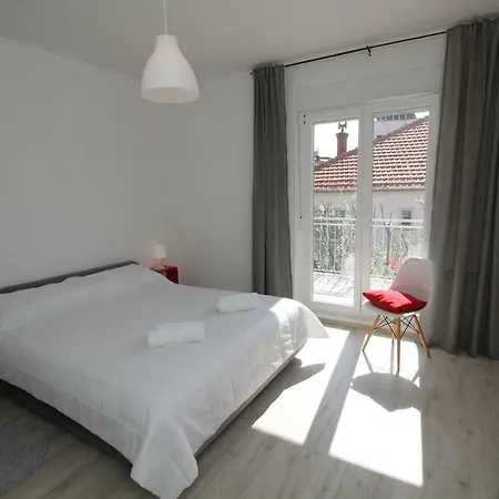 דירה Interno 34 *