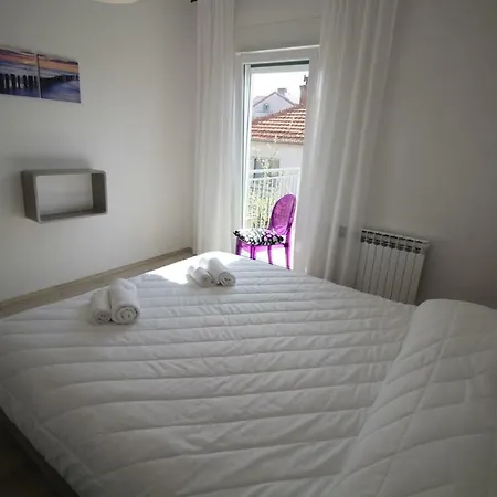 Interno 34 דירה זאדאר