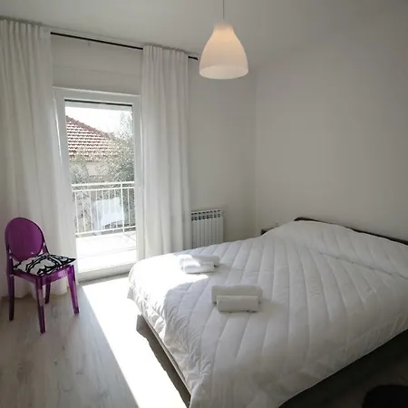 Interno 34 Apartmán